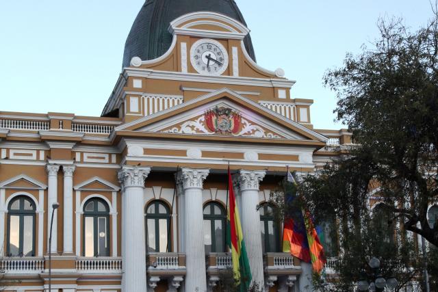 ÎÏÎ¿ÏÎ­Î»ÎµÏÎ¼Î± ÎµÎ¹ÎºÏÎ½Î±Ï Î³Î¹Î± Plaza Murillo bolivia clock